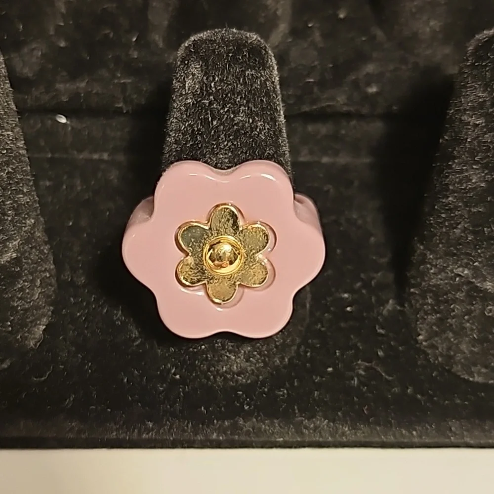 Plastic Ring Bundle - Picture 5 of 7